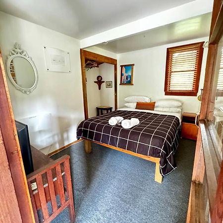 Waiheke Island Guesthouse Ostend Exteriör bild